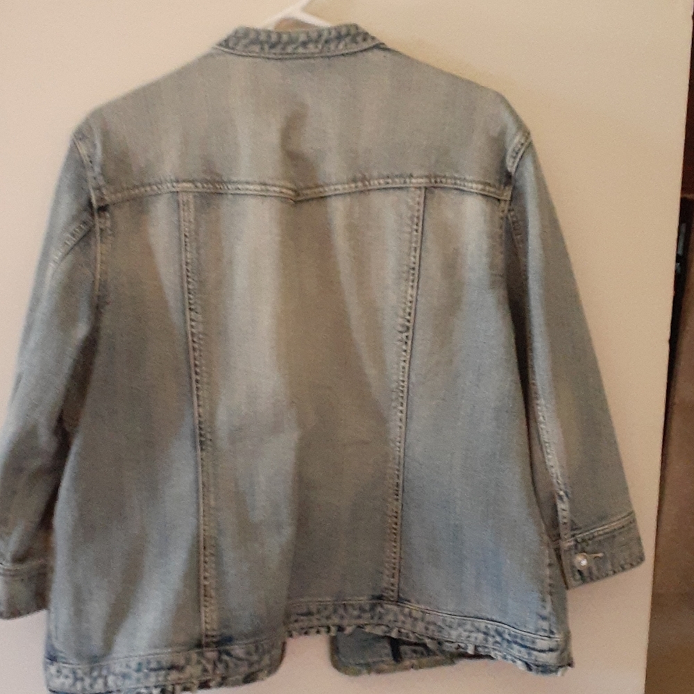 Ladies Jacket - Picture 5 of 6